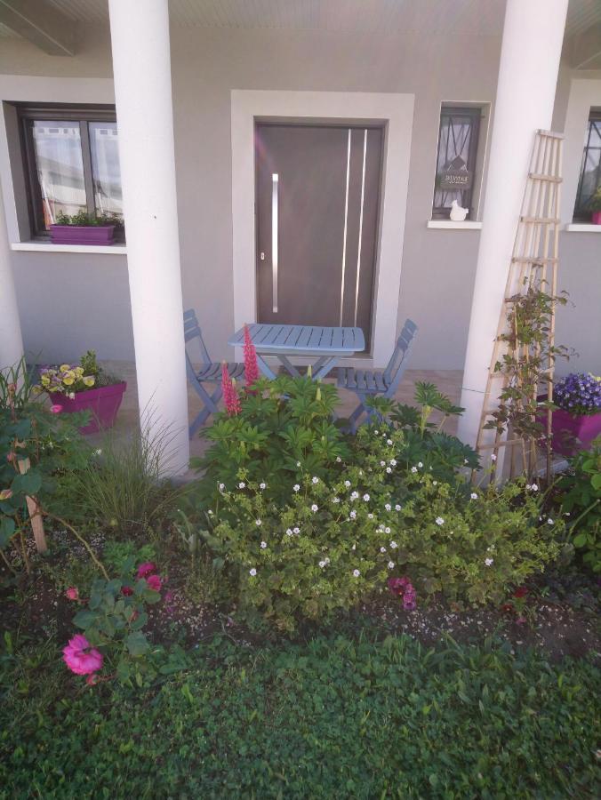 Le Bonheur A Portee De Mains Bergerac Exterior photo